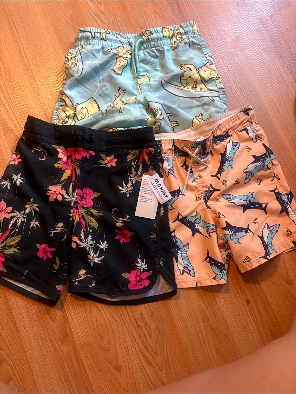 Old Navy Men's Black Floral and Peach Shark Hybrid Shorts Set